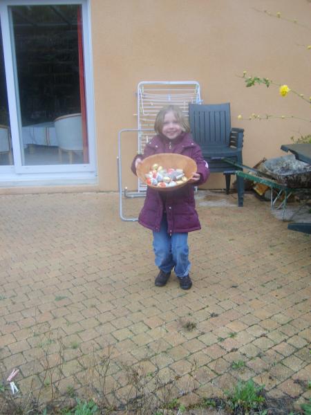 la grande aussi a la chasse aux oeufs